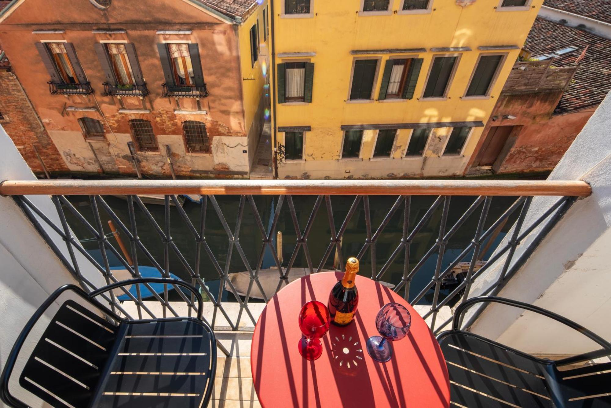 Venezia Vista Canale Bagian luar foto
